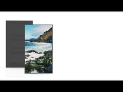 Display LCD a finitura ultra sottile rivolto alla finestra